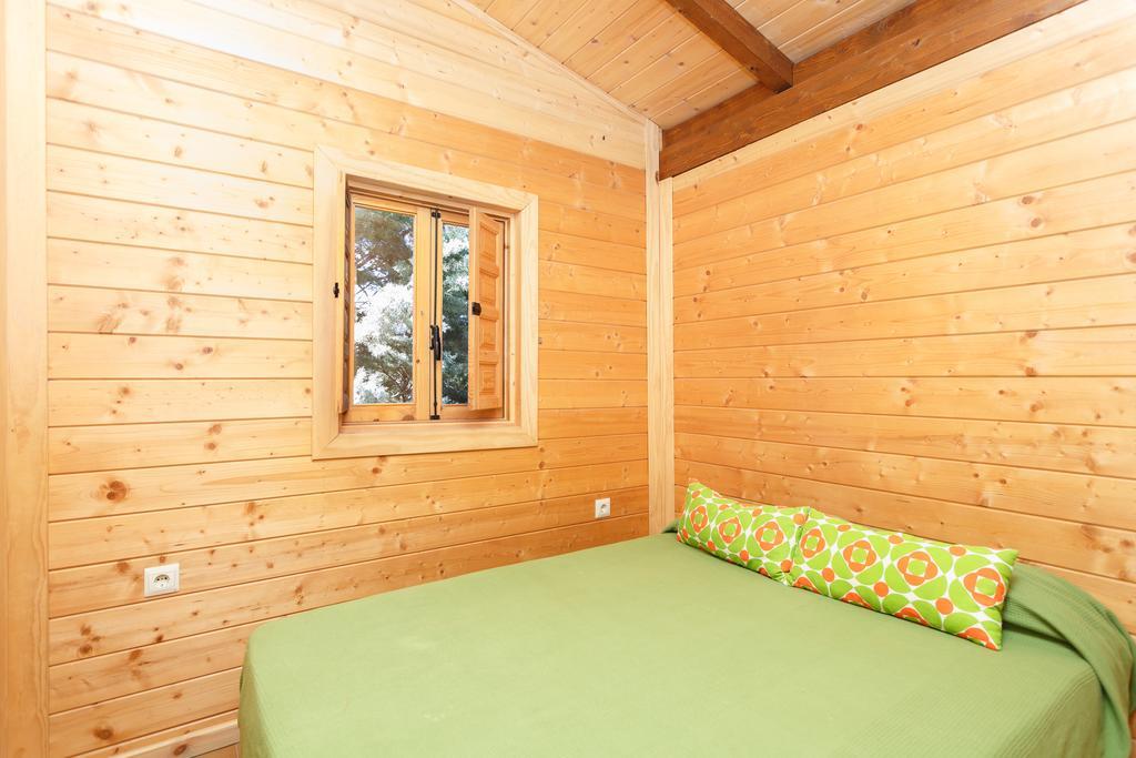 Camping La Sierrecilla Humilladero Room photo