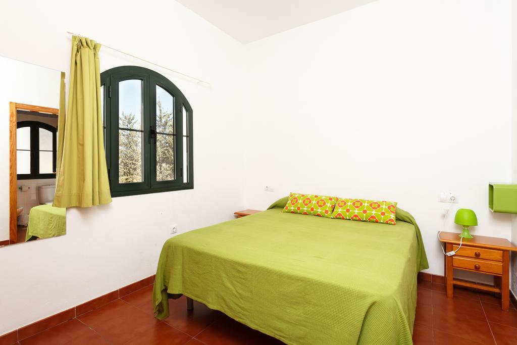 Camping La Sierrecilla Humilladero Room photo